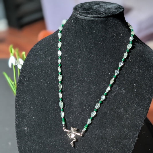 ✨Flipperfall✨| Prehnite & Green Jade Frog Necklace