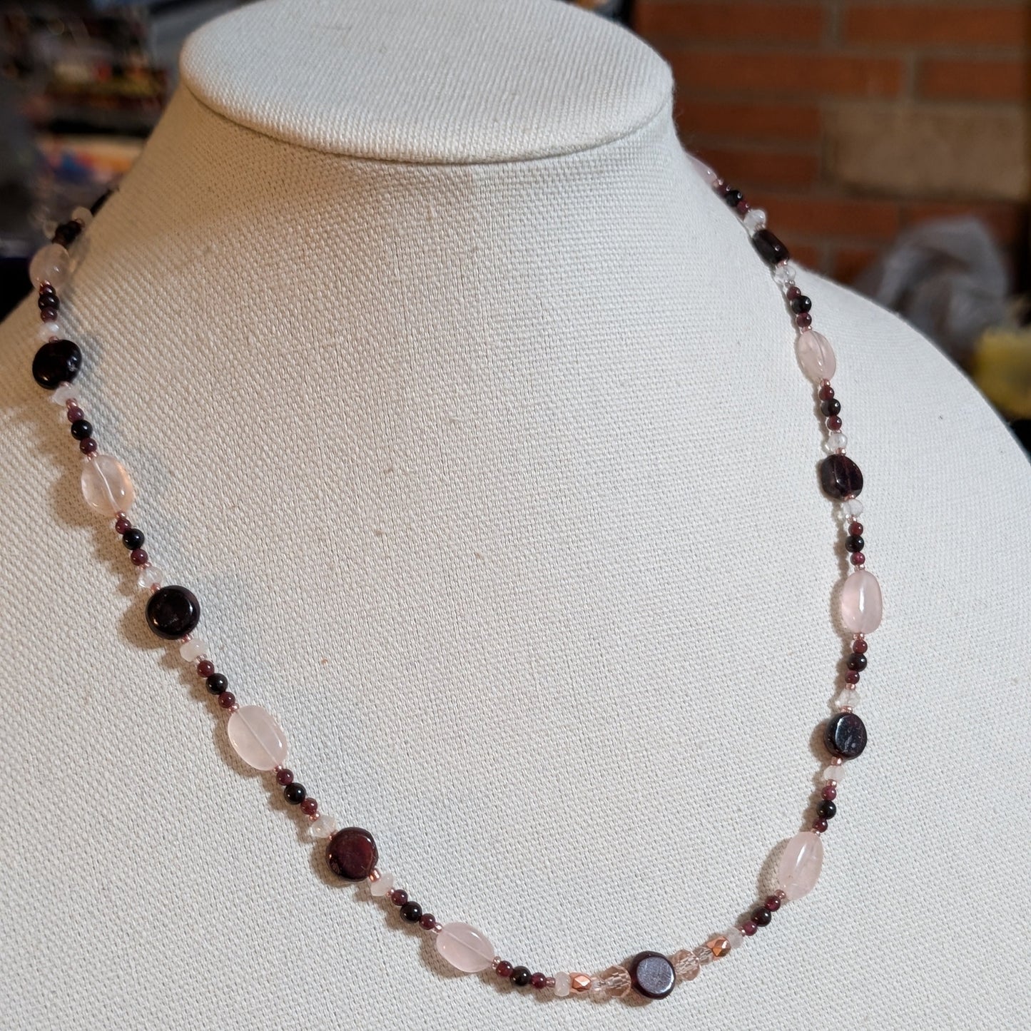 ✨Rosaniel✨| Garnet & Rose Quartz Strand Necklace