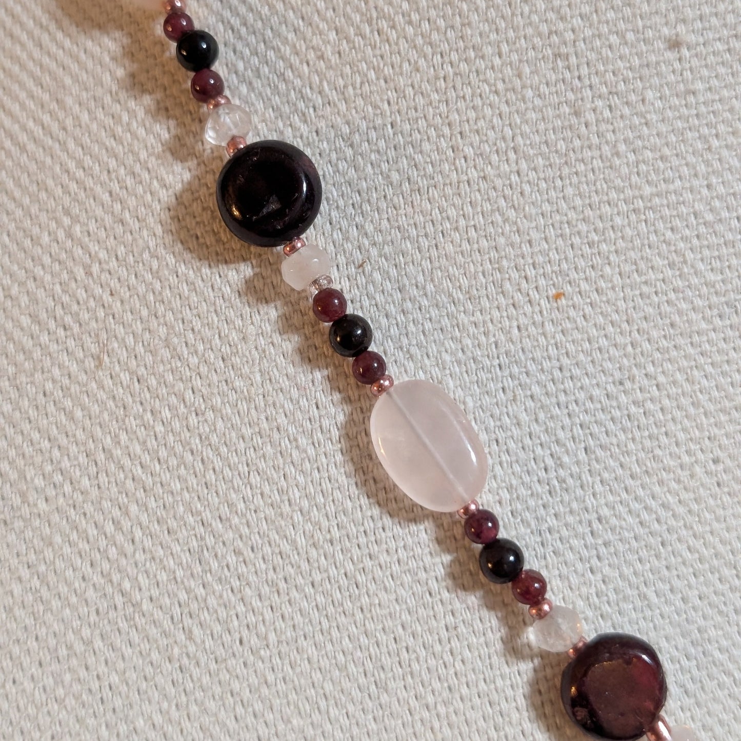 ✨Rosaniel✨| Garnet & Rose Quartz Strand Necklace