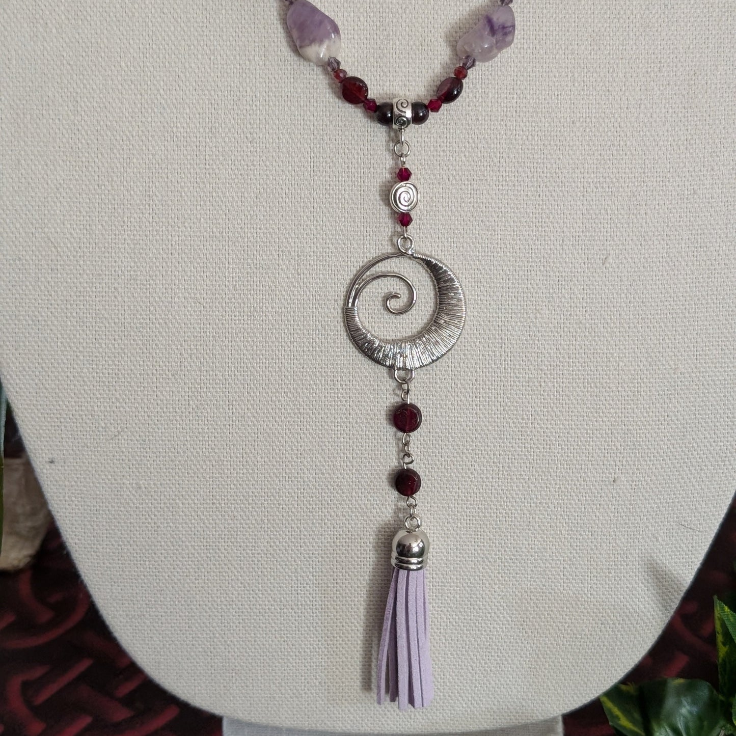 ✨Thistlecoil✨| Garnet & Amethyst Spiral Necklace