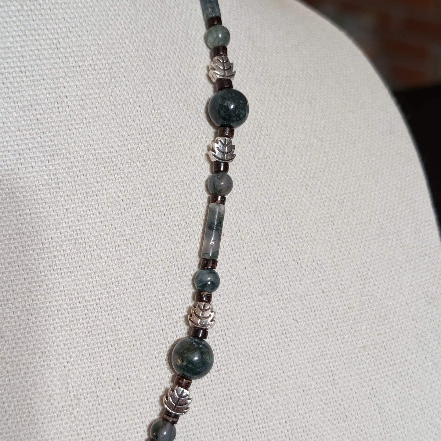 ✨Mossleaf Glen✨| Moss Agate & Wood Necklace with 3D Metal Filigree Leaf Pendant