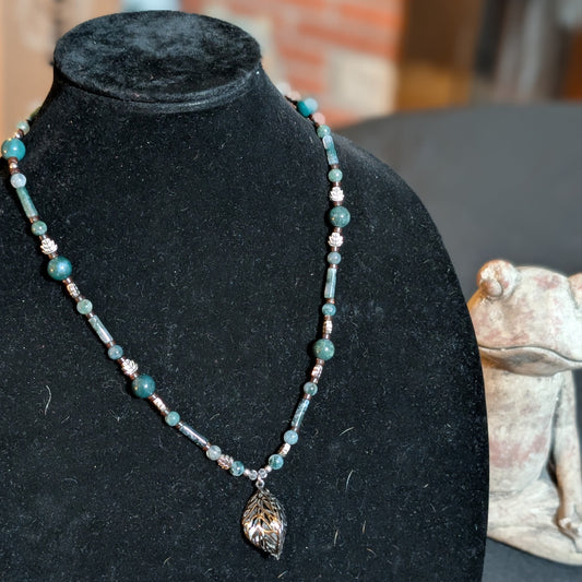 ✨Mossleaf Glen✨| Moss Agate & Wood Necklace with 3D Metal Filigree Leaf Pendant