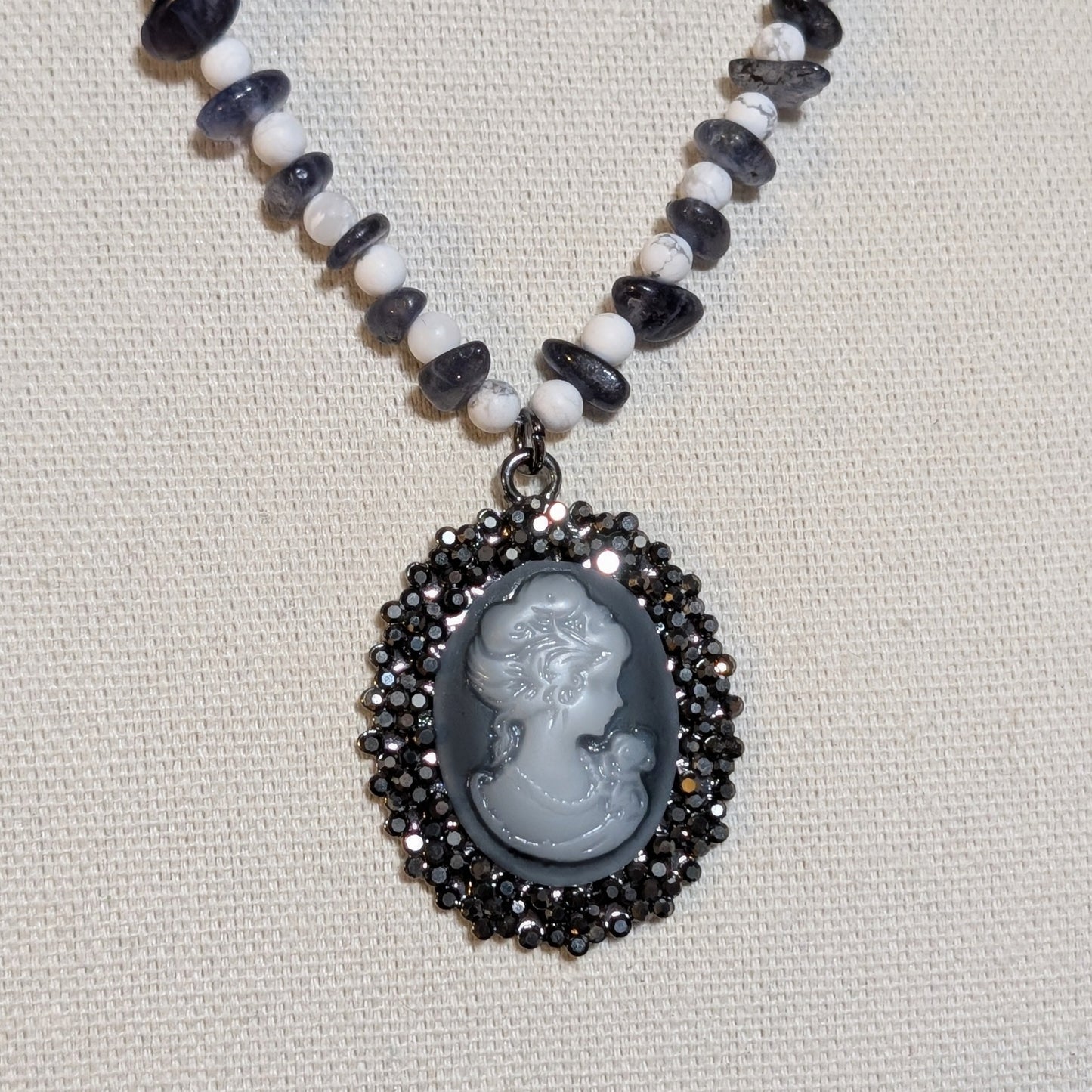 ✨Iolisse✨| Iolite & Howlite Cameo Necklace