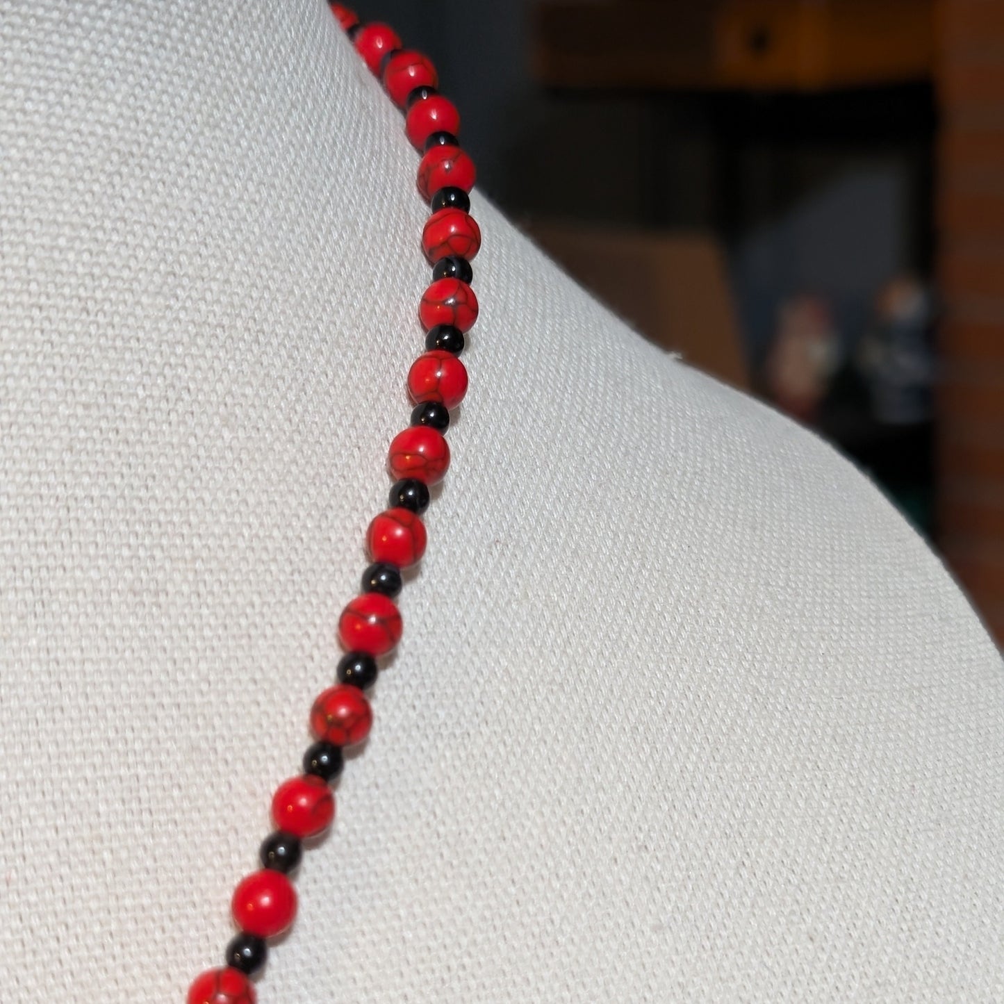 ✨Petalvenom✨| Red Turquoise & Onyx Necklace with Gothic Rose Cameo