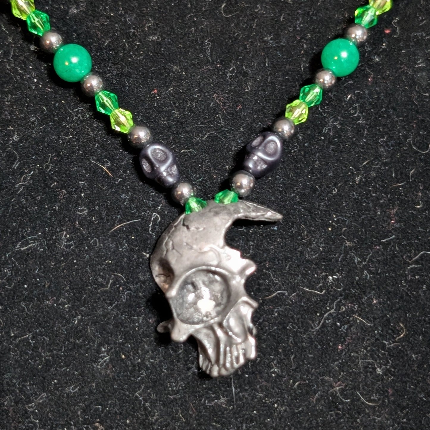 ✨Corroselle✨| Green Jade and Hematite Necklace with Skull Pendant
