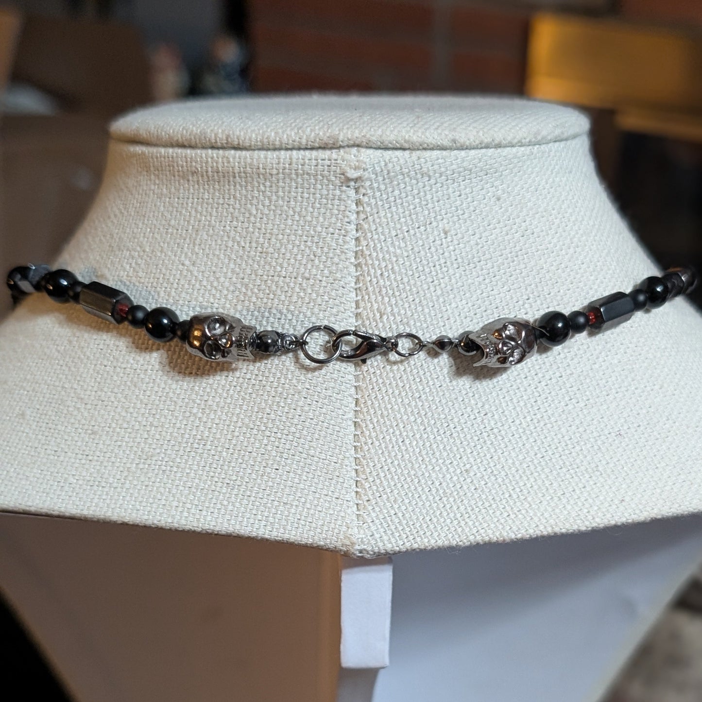 ✨Sangrim✨| Hematite & Onyx Skeleton Pendant Necklace