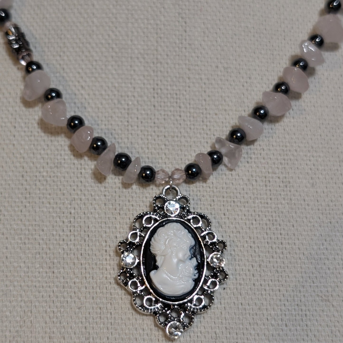 ✨Lady Punkoire✨| Rose Quartz & Hematite Cameo Necklace