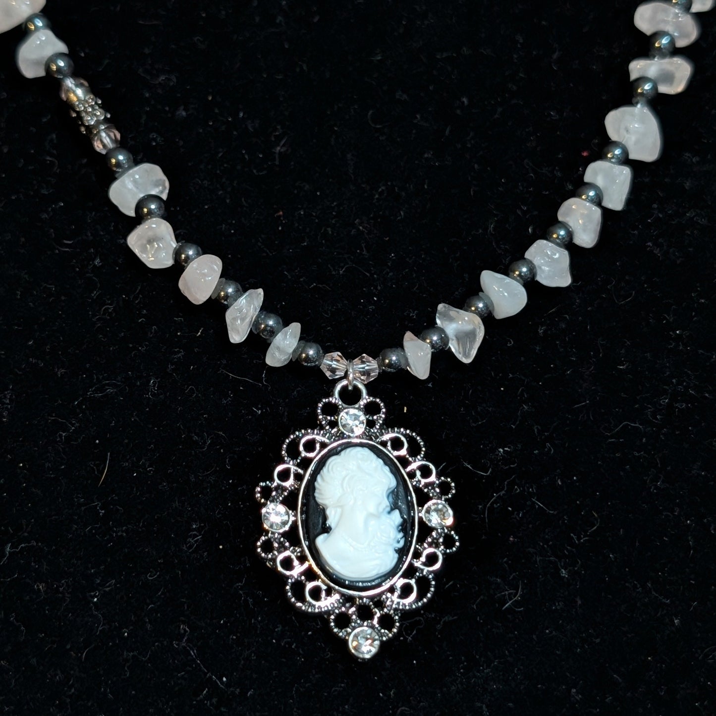 ✨Lady Punkoire✨| Rose Quartz & Hematite Cameo Necklace