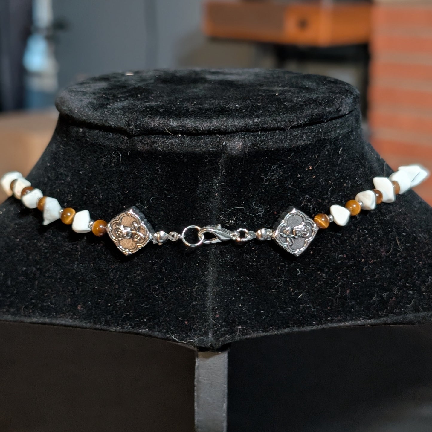 ✨Sepiastone✨| Tiger’s Eye & Howlite Cameo Pendant Necklace with Vintage Rose Accents