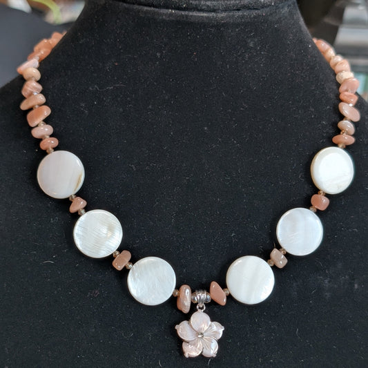 ✨Sunlace Grotto✨ | Sunstone & Shell Flower Necklace