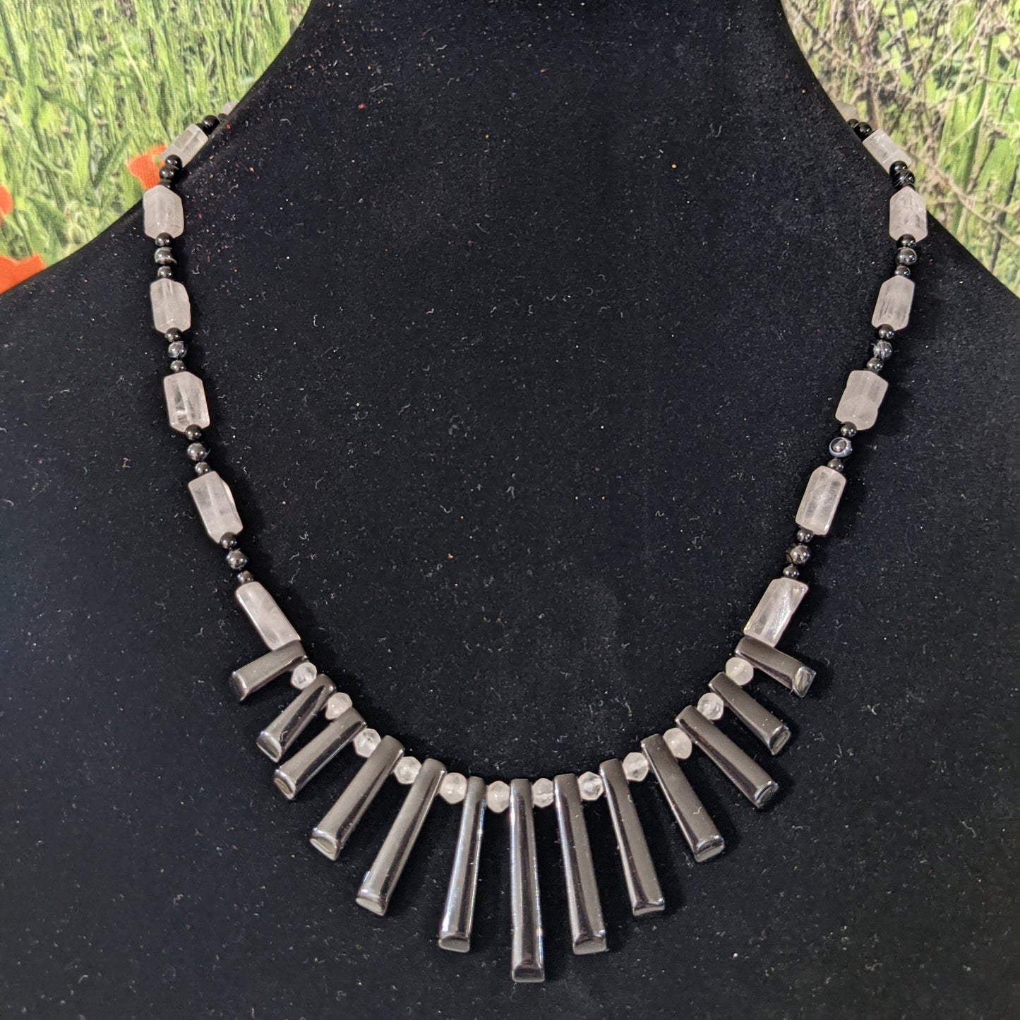✨Pink Noire✨| Rose Quartz & Onyx Fan Necklace
