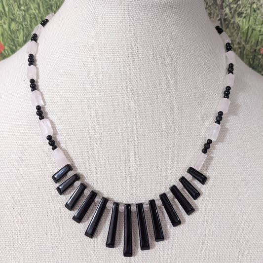 ✨Pink Noire✨| Rose Quartz & Onyx Fan Necklace
