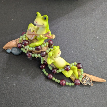 ✨Feliris✨| Garnet & Nephrite Jade Necklace with Cat Charm