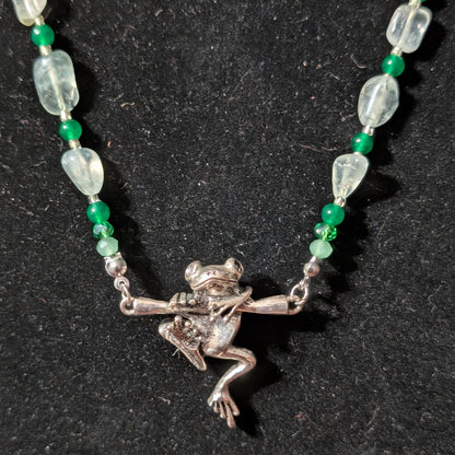 ✨Flipperfall✨| Prehnite & Green Jade Frog Necklace