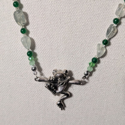✨Flipperfall✨| Prehnite & Green Jade Frog Necklace
