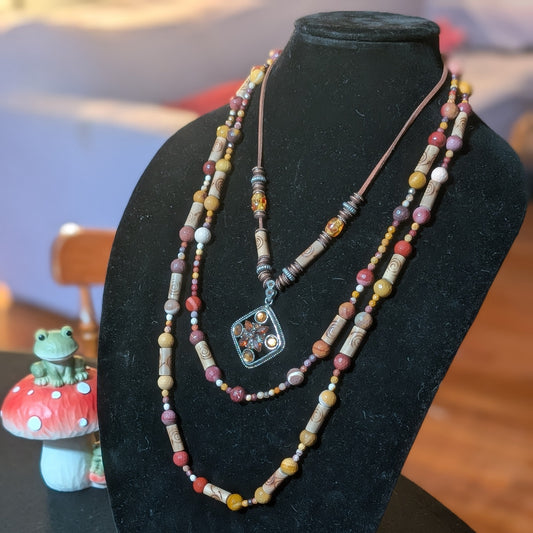 ✨The Spirift Amulet✨| Mookaite Jasper and Wood 3-Strand Necklace with Pendant