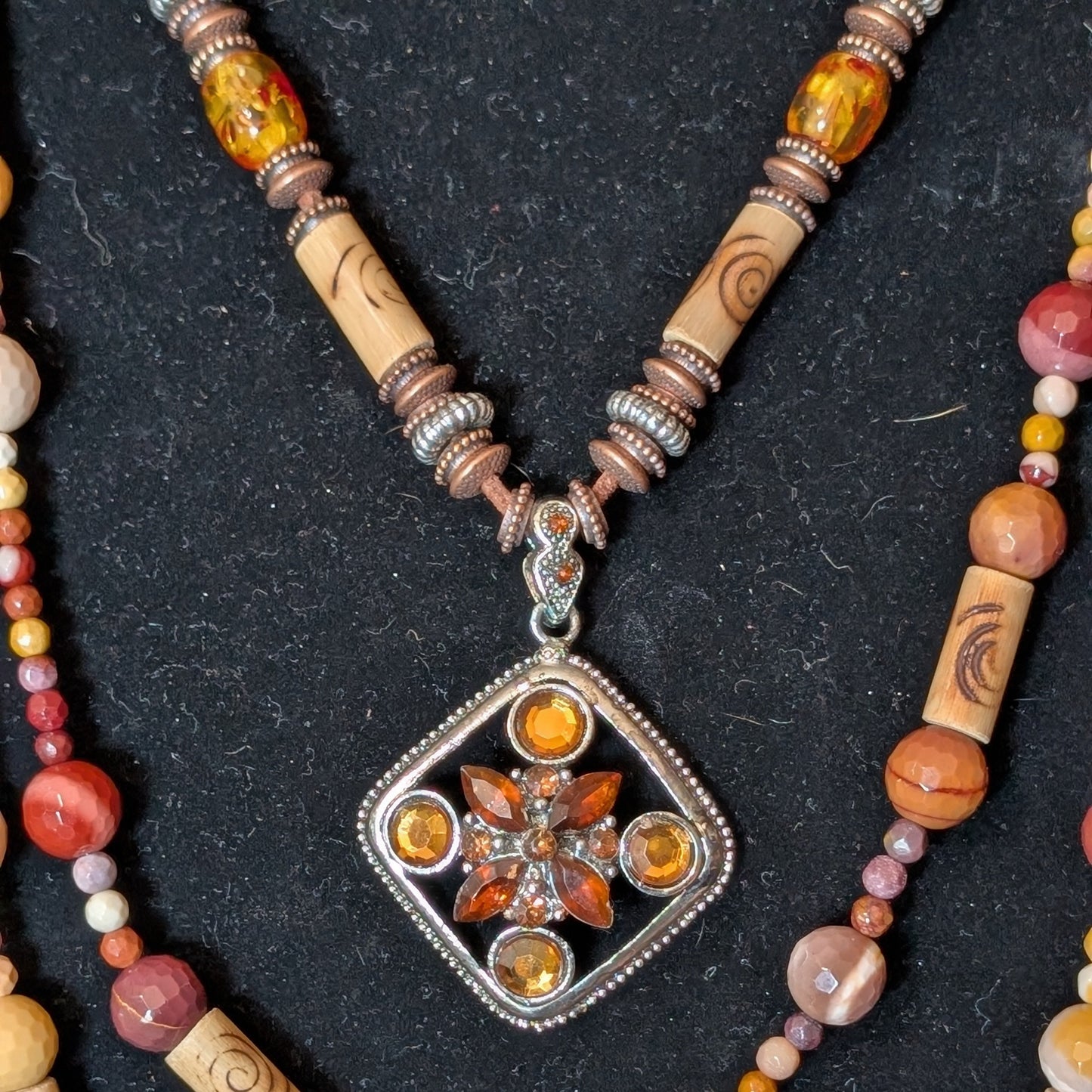 ✨The Spirift Amulet✨| Mookaite Jasper and Wood 3-Strand Necklace with Pendant
