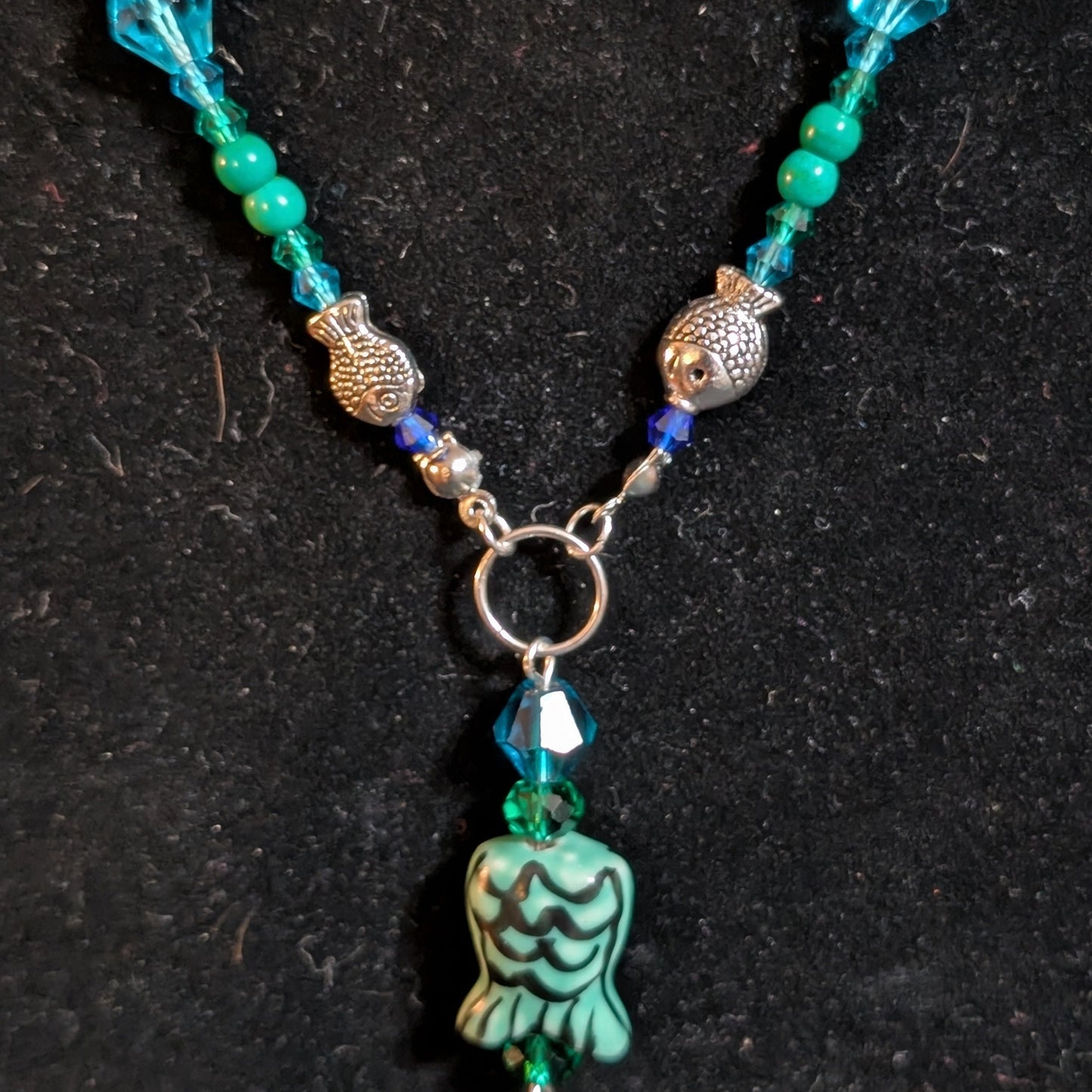 ✨Fairytail Current✨| Green Magnesite & Blue Jade Mismatched Fish Necklace