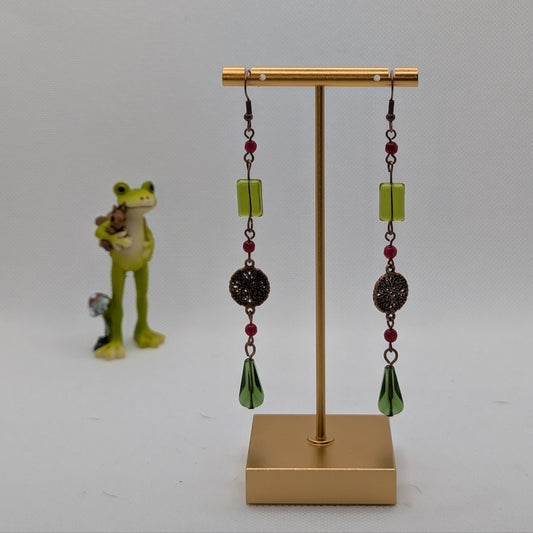✨Copperholly Vine✨| Red Agate & Green Glass Earrings with Copper Accents