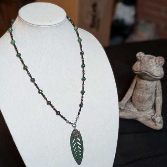 ✨The Vineroot Leaf✨| Ruby Zoisite, Sardonyx, & Wood Necklace with Leaf Pendant