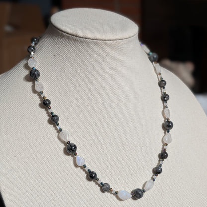 ✨Prismveil✨| Labradorite & Rainbow Moonstone Necklace | The Monochromatic Rainbow
