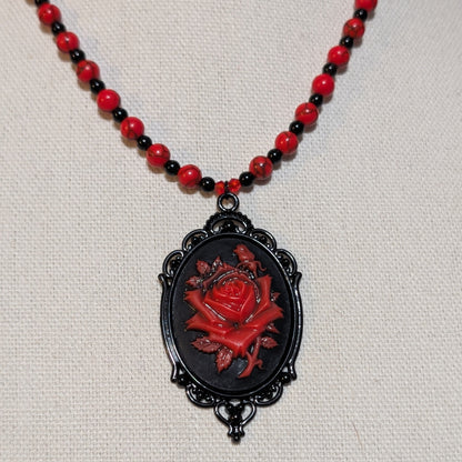 ✨Petalvenom✨| Red Turquoise & Onyx Necklace with Gothic Rose Cameo