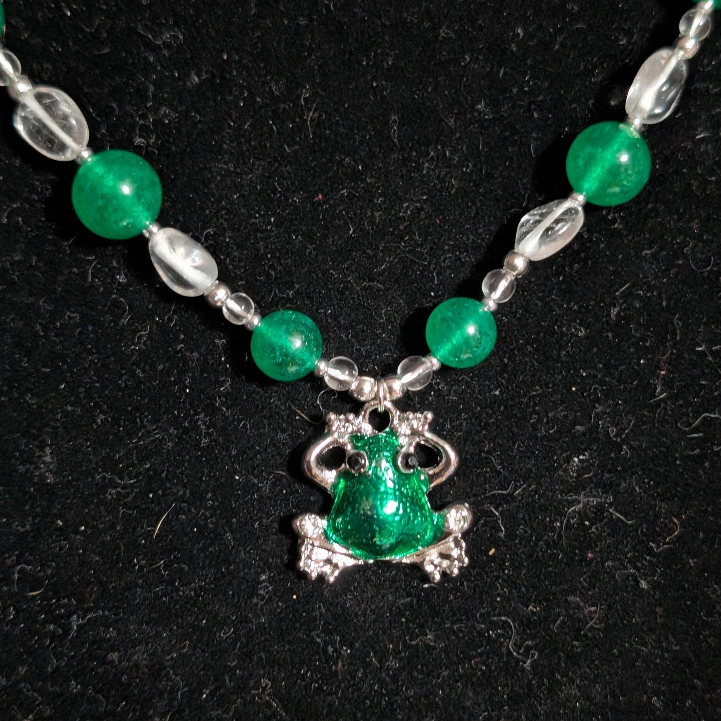 ✨Pondlight Jewels✨| Green Jade & Clear Quartz Frog Necklace