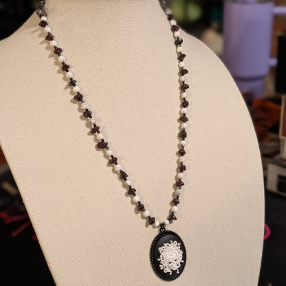 ✨Meduskull✨| Howlite, Garnet & Gunmetal Medusa Cameo Necklace