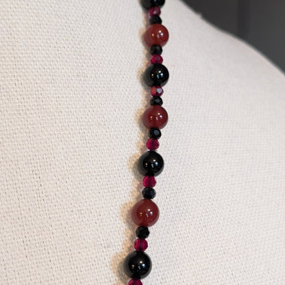 ✨Lady Sangoire✨| Red Agate & Onyx Necklace with Skeleton Cameo Pendant