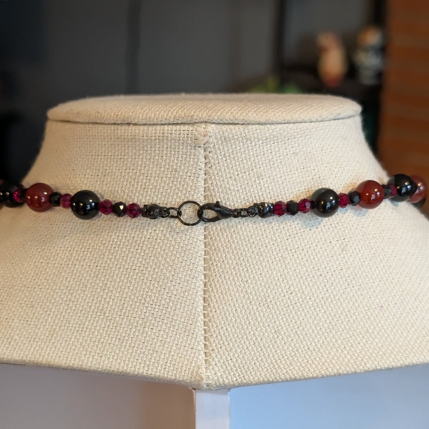 ✨Lady Sangoire✨| Red Agate & Onyx Necklace with Skeleton Cameo Pendant