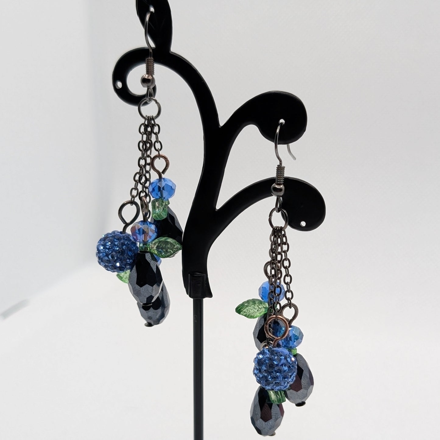✨Faeberries✨| Leaf-Winged Berry Cluster Earrings – Multiple Harvest Colors