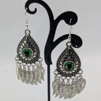 ✨Grassquint✨ | Green-Eyed Squintae Watcher Earrings with Leaf Fringes