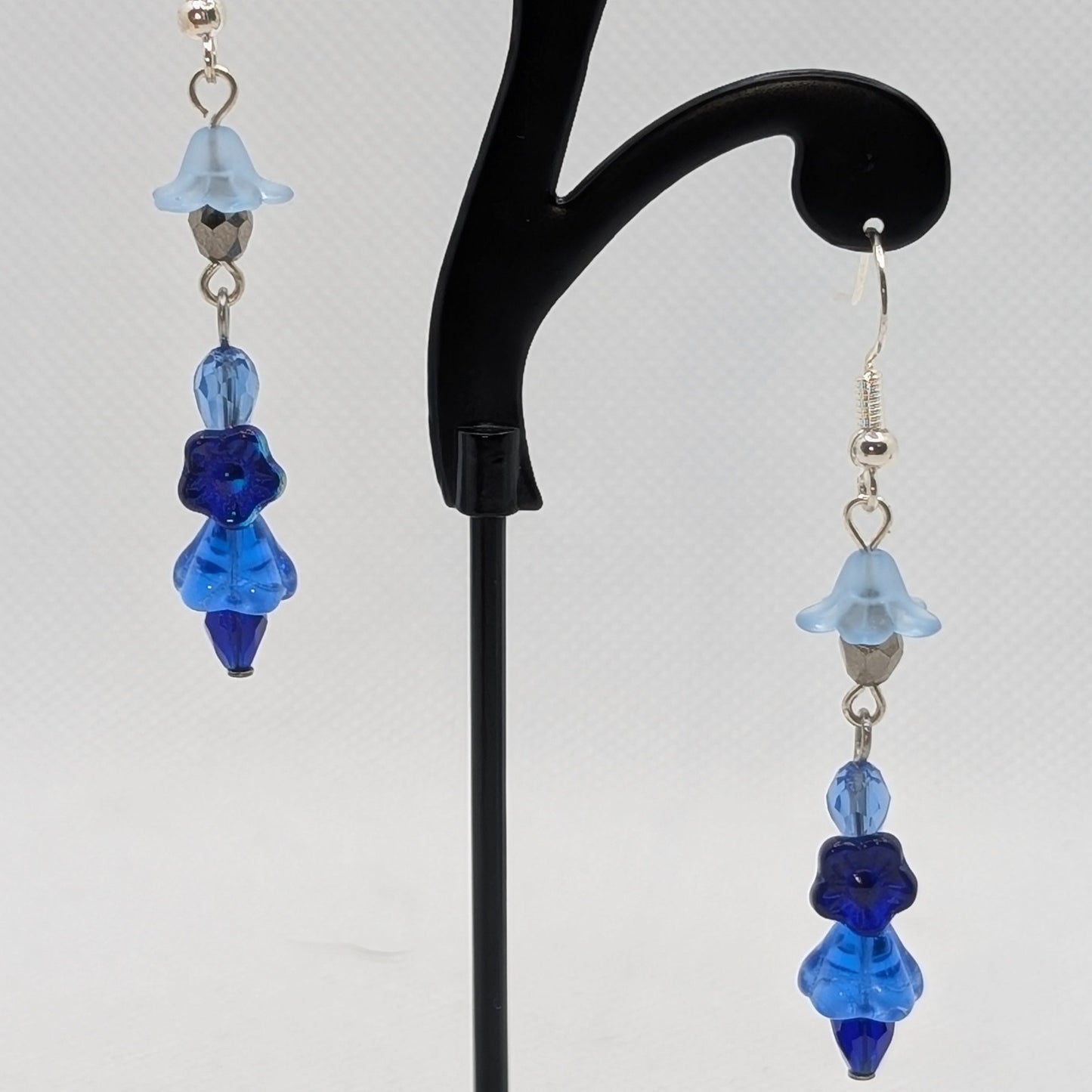 ✨Trillibloom✨| Blue Flower Totem Earrings