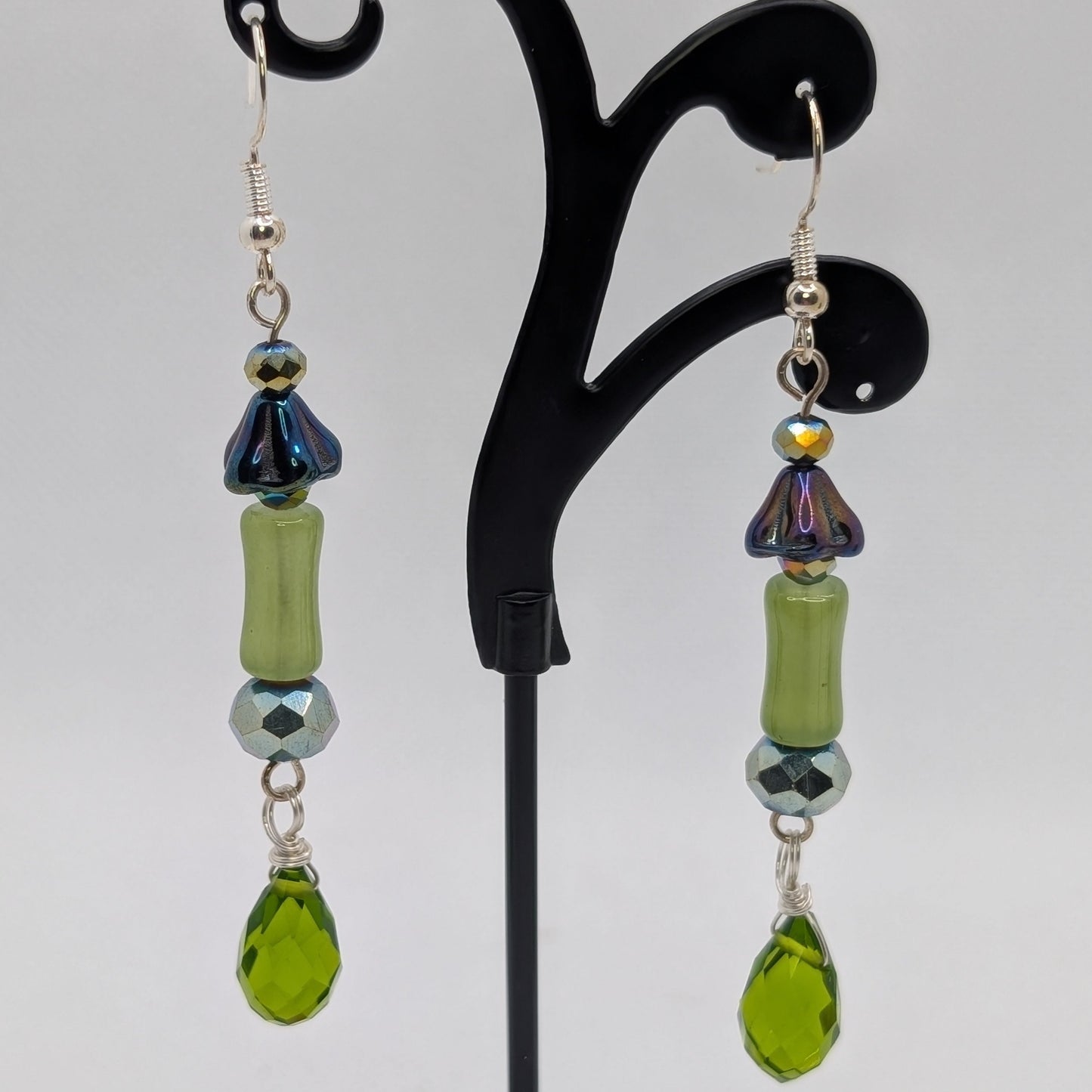 ✨Mossdew Stream✨| Green Crystal Woodland Drop Earrings