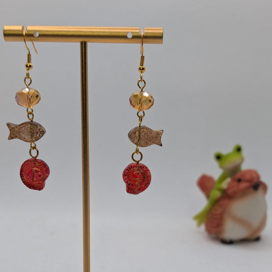 ✨Guppygrift✨| Fish Charm & Red Shell Drop Earrings