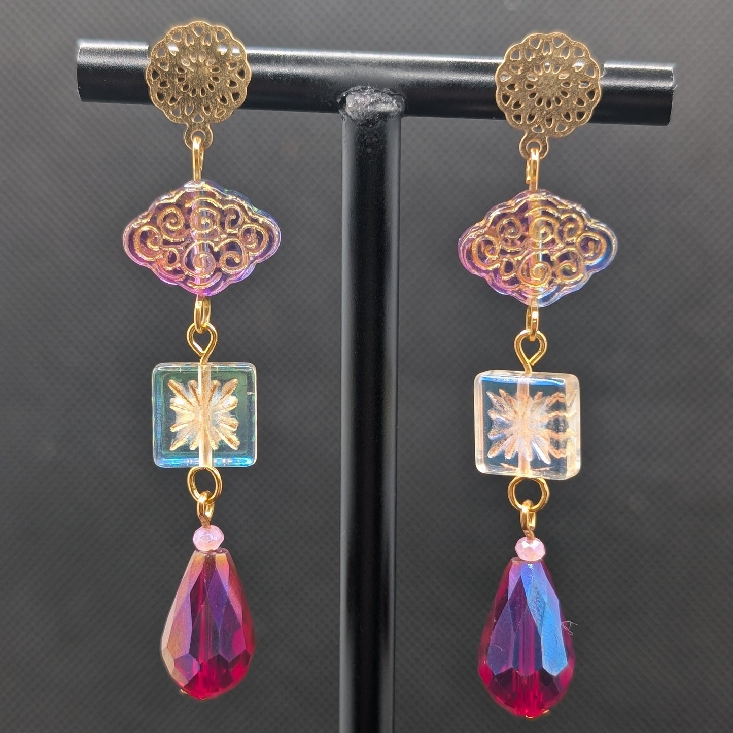 ✨Aurorafall✨| Iridescent Pink, Gold & Magenta Glass Drop Earrings