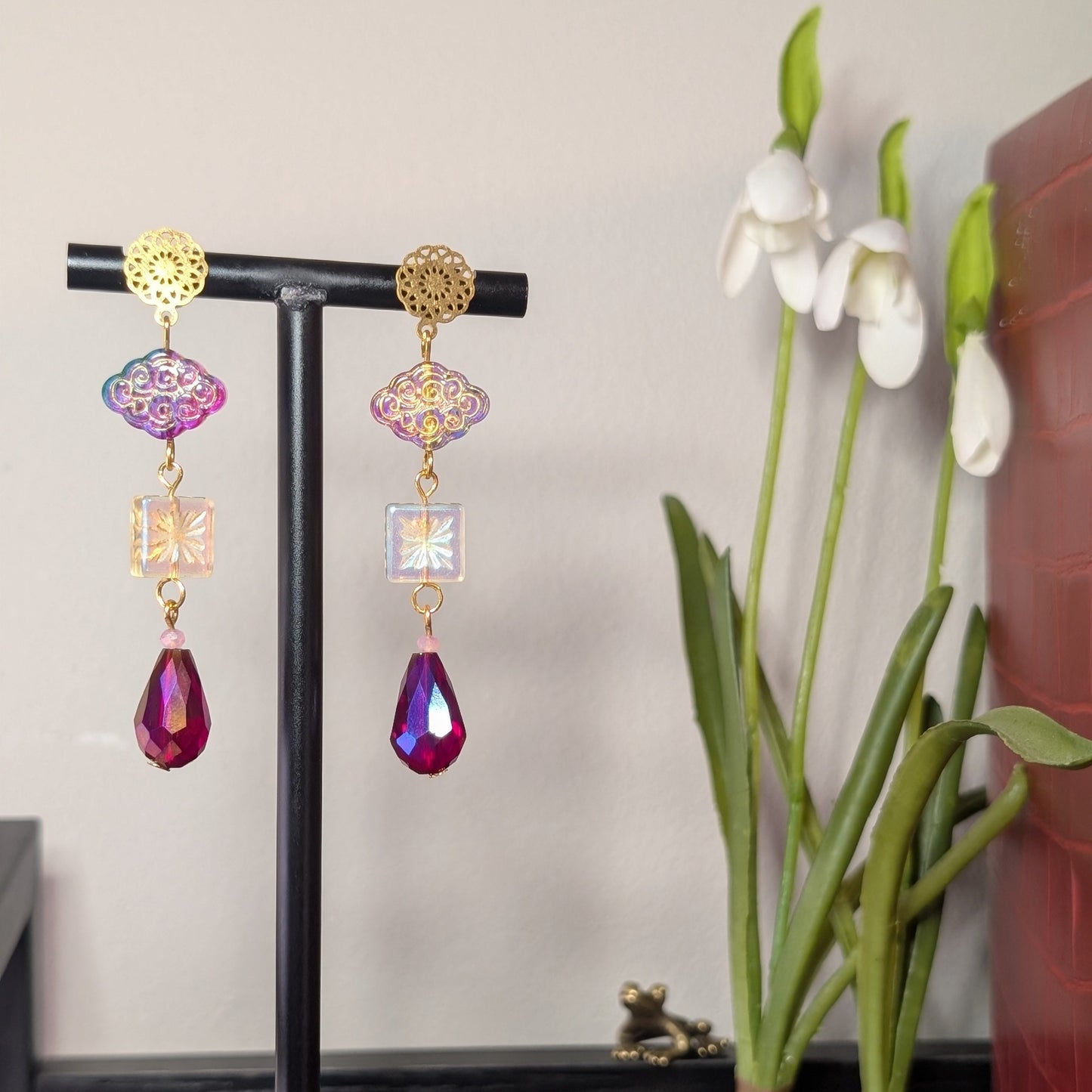 ✨Aurorafall✨| Iridescent Pink, Gold & Magenta Glass Drop Earrings