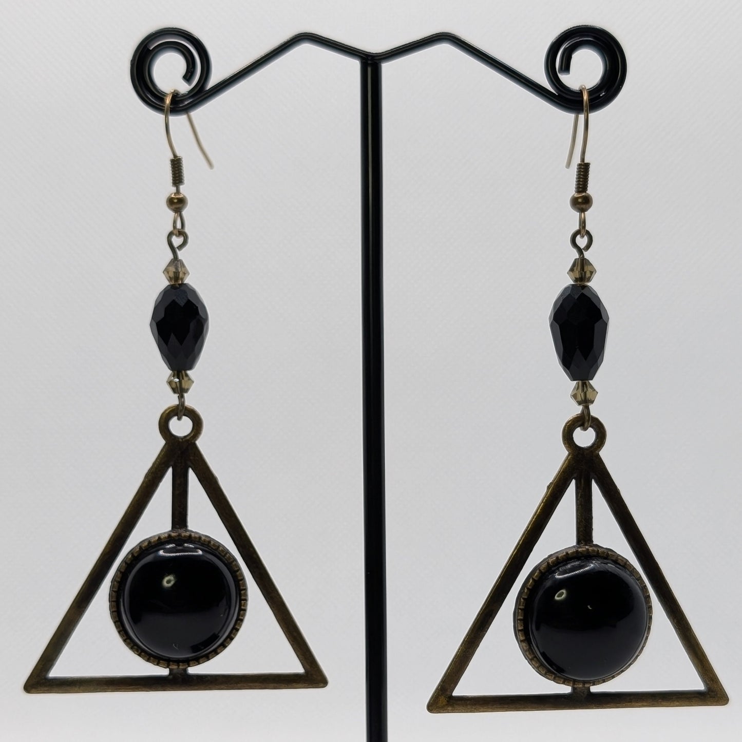✨Gloometry✨| Triangle Frame & Black Stone Cabochon Earrings