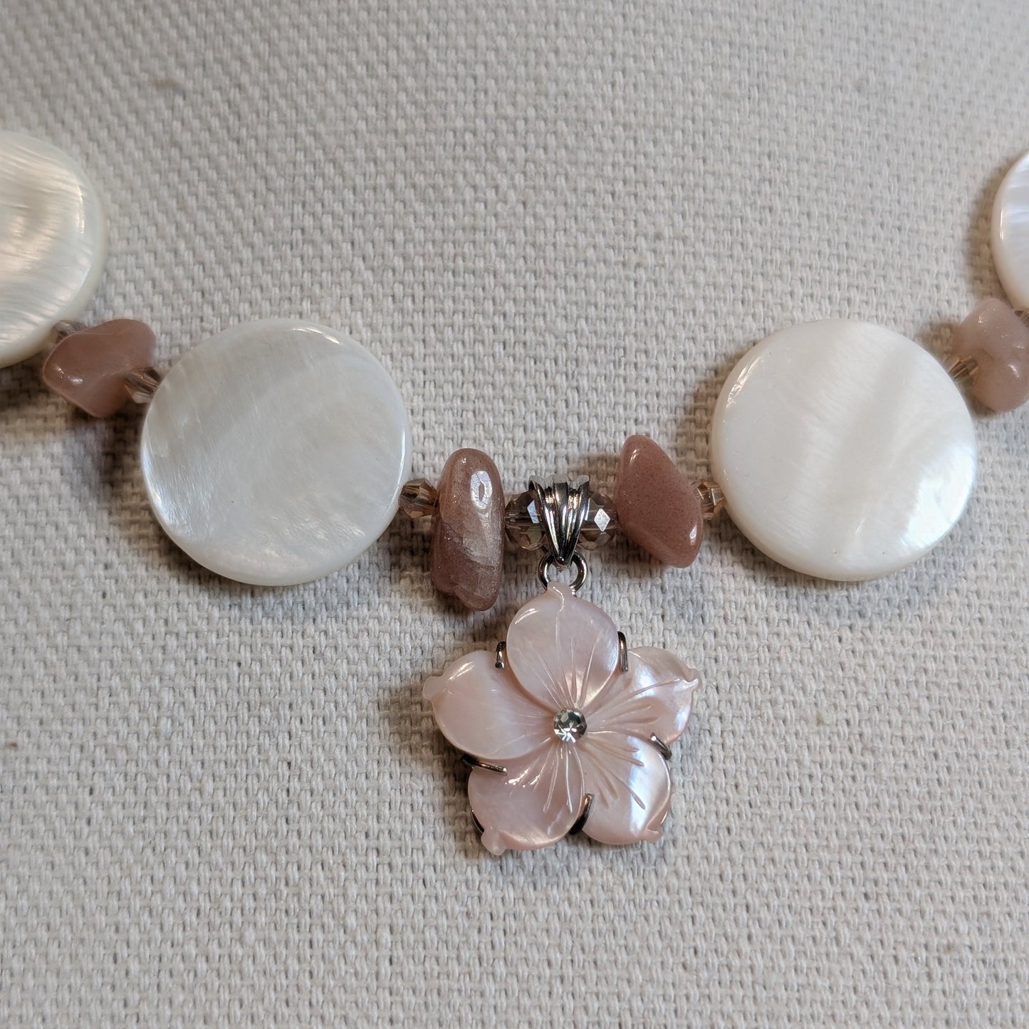 ✨Sunlace Grotto✨ | Sunstone & Shell Flower Necklace