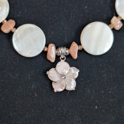 ✨Sunlace Grotto✨ | Sunstone & Shell Flower Necklace