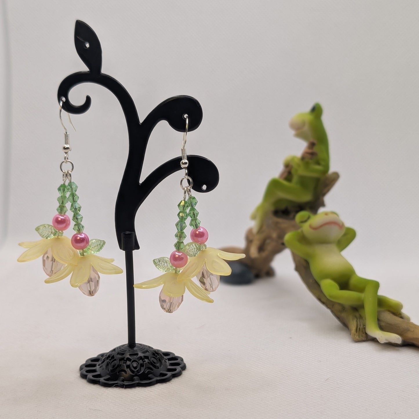 ✨The Whirlskirt Blossoms✨| Floral Glass Bead Dance Earrings