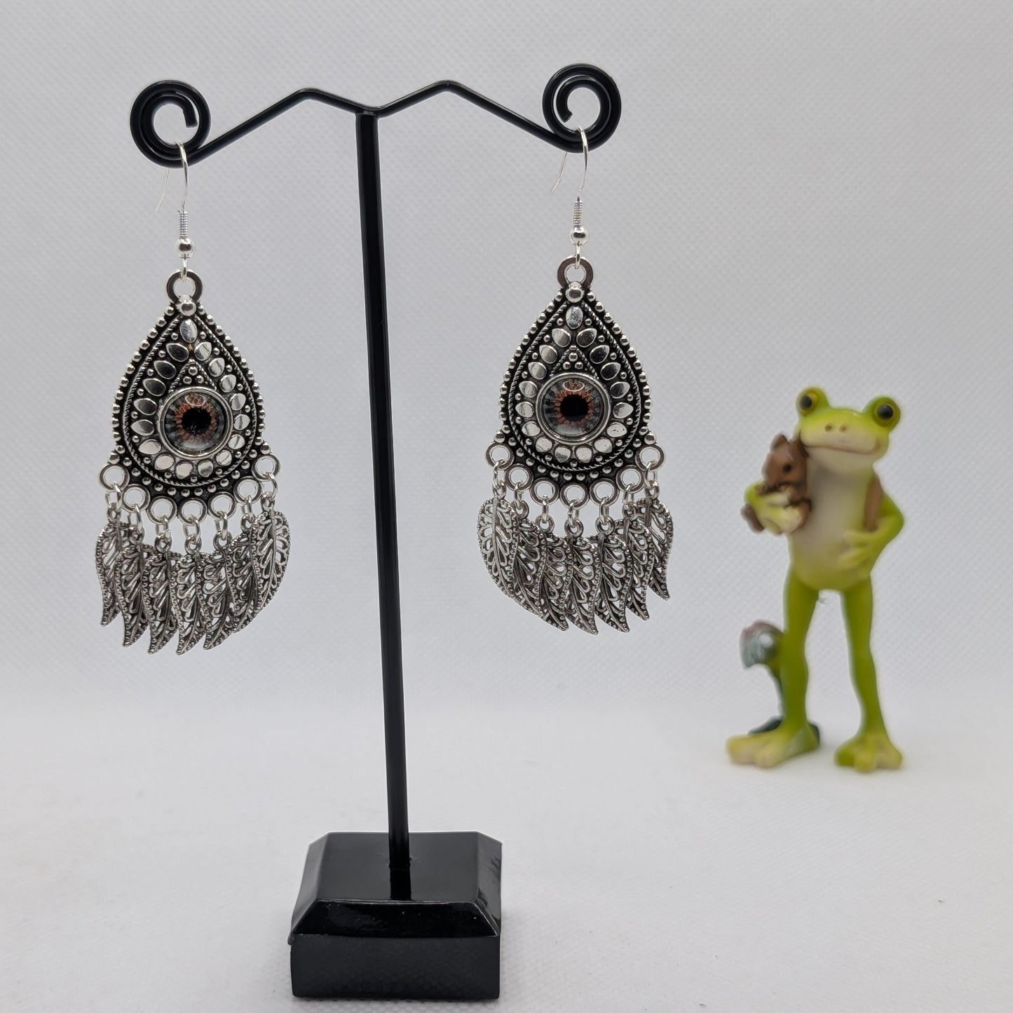 ✨The Frondwatchers✨ | Eyeball Earrings with Leaf Fringes