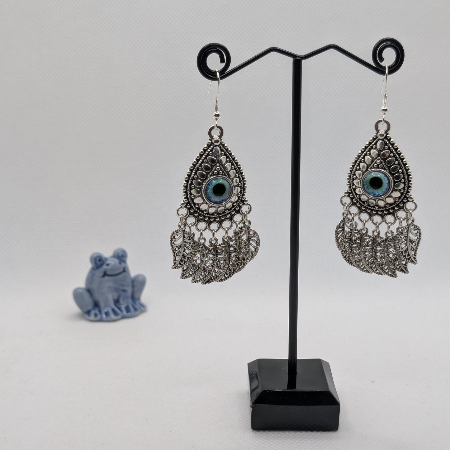 ✨The Frondwatchers✨ | Eyeball Earrings with Leaf Fringes
