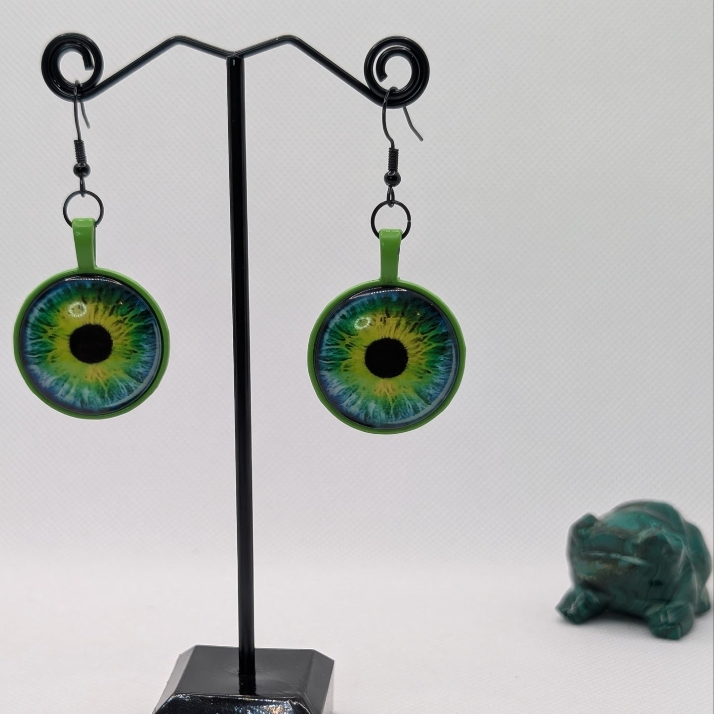 ✨The Stunnae✨ | Oversized Glass Eyeball Earrings
