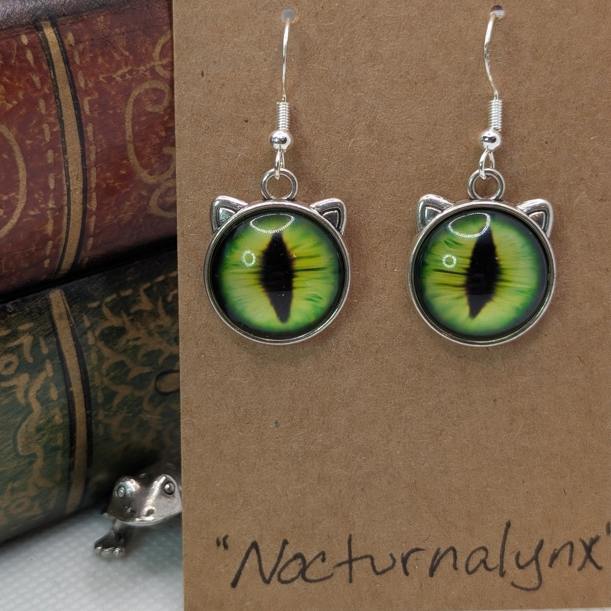 ✨Feeleyes✨| Eye-Cab Cat Earrings