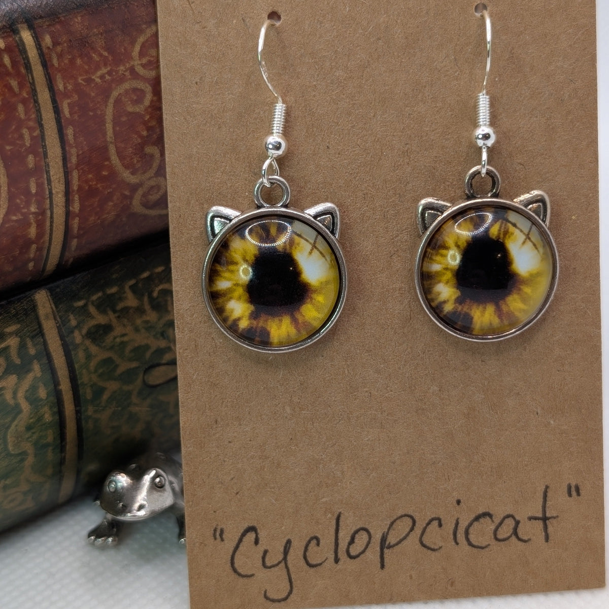 ✨Feeleyes✨| Eye-Cab Cat Earrings