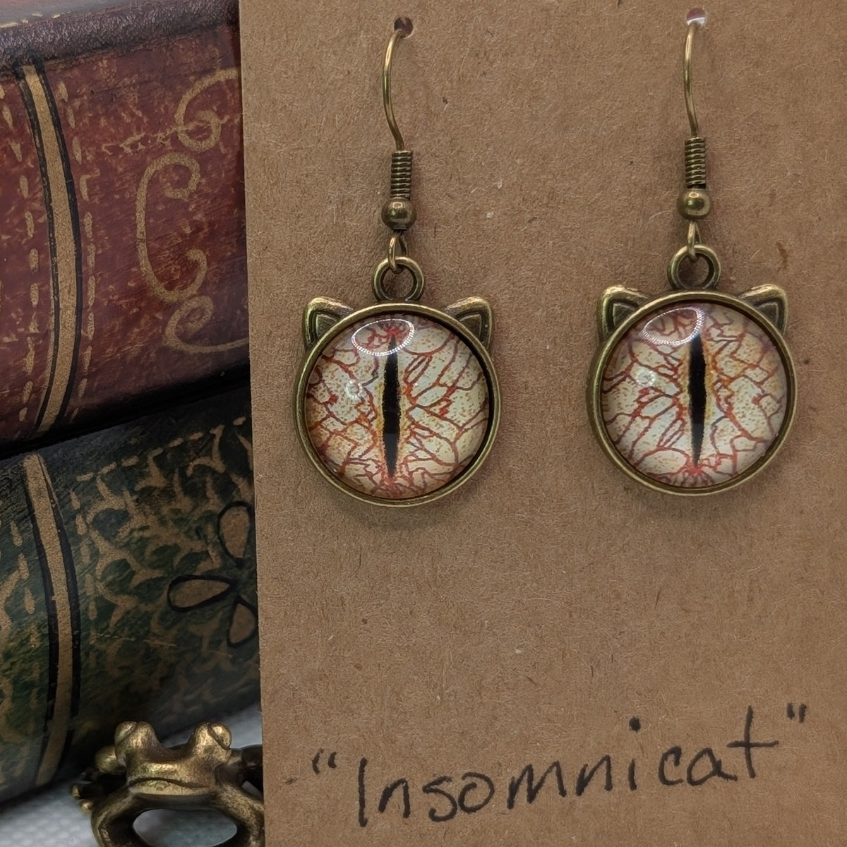 ✨Feeleyes✨| Eye-Cab Cat Earrings