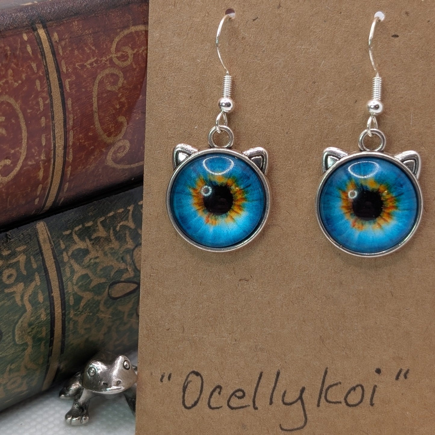 ✨Feeleyes✨| Eye-Cab Cat Earrings