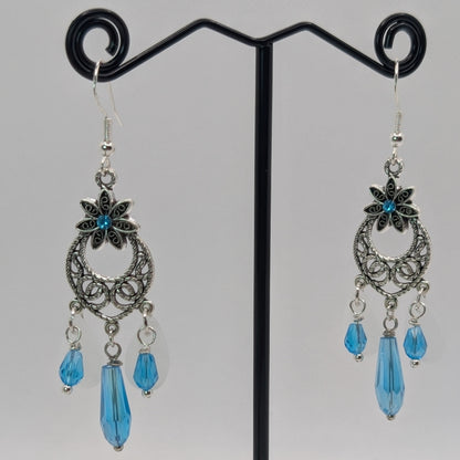 ✨Glacianthae✨ | Blue & White Floral Chandelier Earrings