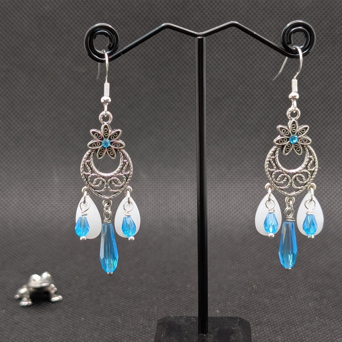 ✨Druclorae✨ | Silver Floral Glass Teardrop Earrings | Glacianthae & Moreia